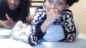 liv_pope  touches and want to cum