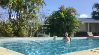 xmishacrossx 05 02 2020 I get out of water like this WYD