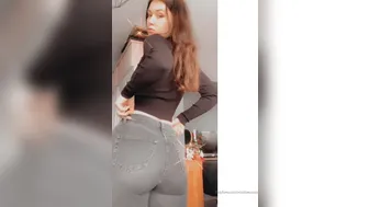 xmishacrossx 29 12 2019 Happy Sunday Shall i do a tigh