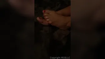 deedeesecretfreak 06 07 2020 In case you don t check your messages...