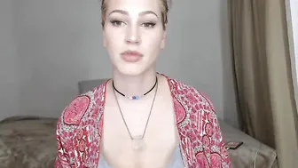 alilautumnsky  Caresses her pink pussy