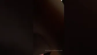 floranerussell 03 07 2019 8202617 behind scene