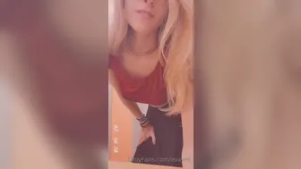 evaveil 02 05 2020 36298453 Got a new skirt