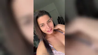 chloelamour 12 05 2019 6690724 Sunday