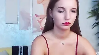 teensyangel  Rubs her Clit while Fucking Pussy hole