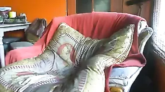 ninaskylight  stripping for tokens in webcam chat