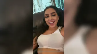 Lilly Hall onlyfans 2020 08 06 Come and smoke with me