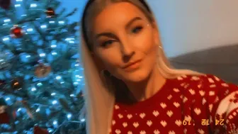 Lexi xxox onlyfans 24 12 2019 Happy Christmas Eve lets get drunkkkk 5e0239ae1443defc7a140