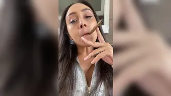 Lilly Hall onlyfans 2020 09 22 Smoke sesh