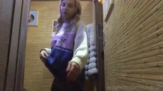 Julia Abrams onlyfans 19 03 20 3576675 went today for a massage watch the video from the locker room 1920x1080