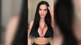 Jasmine Jae onlyfans NEW STEP MUM VIDEO   My step son is upset because he just got dumped