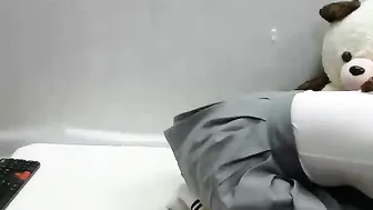 little_jpstudent  show and then fuck her wholes by finger