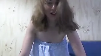 moolllyyy  fingered and toyed on webcam