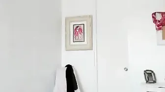 surecakes  Show in front of the camera her dirty wholes