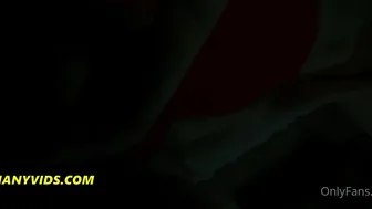 kcupqueen 18 09 2020 121151851 A little fun before the shoot