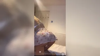 Lara Gabi aka gabrielalara onlyfans (2020.11.26) Lara Gabi (Vert.)