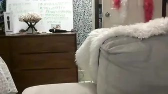 whiteonrice69  sweet webcam doll