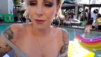 abbeyrhode chick eagerly absorbs dildo