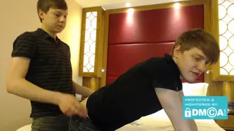 benningtons incredible bitch shows off her delicious ass.