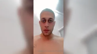 pocahontasoficial  without stopping caressing pussy