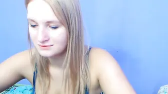 redshy  chaturbate slut play with her pussy