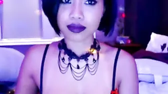 sincityvee  slut with suck containerful dildo