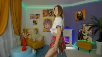 rina_mayers_19092021_1128_female_chaturbate