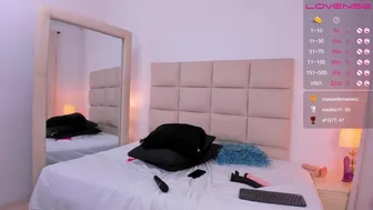 roxie_gates_26092021_0344_female_chaturbate (1)