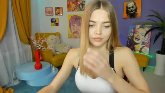 rina_mayers_19092021_0920_female_chaturbate