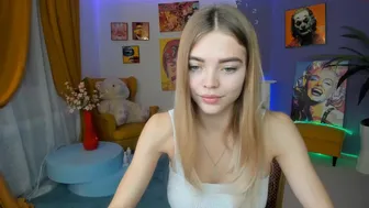 rina_mayers_01102021_0906_female_chaturbate