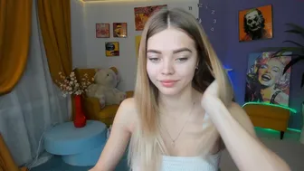 rina_mayers_01102021_0714_female_chaturbate