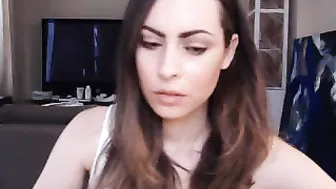 aapl  Makes Her Pussy Cum in chat