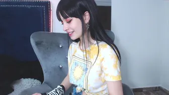 caroline_james_25092021_1519_female_chaturbate