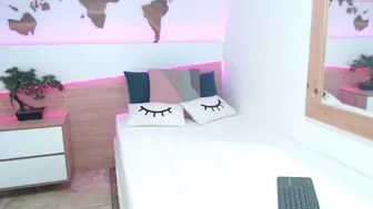 carol_mars_28092021_0804_female_chaturbate