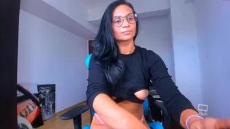 litberries_30082021_1319_female_chaturbate (1)