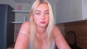 8a8y_nura_23092021_1254_female_chaturbate