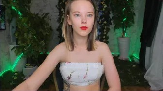 stephanie_evans_23092021_1249_female_chaturbate