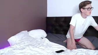 purple_cats_03092021_2027_couple_chaturbate