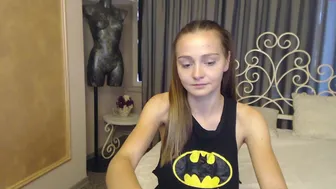 minny_mae_16092021_0939_female_chaturbate