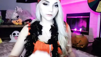 catjira  sex plaything within her damp pussy