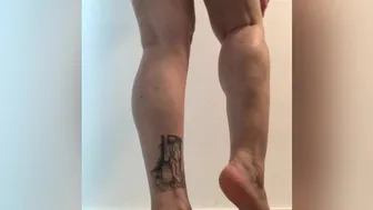 Goddess Grazi aka grazigoddessonlyfans (13 09 2020Hidratando Meu Corpo Ap S O Banho Voc Far Isso Quand