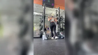 toneupwithtay_02.02.2021_103520730_П???BOOTY_BURN_FINISHERП???_Add_this_targeted_butt___hip_circuit_onto_the_end_of_your_next_#legday_workout_to_work_thatП???