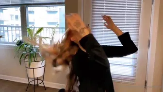 shiaswordgirl_03.02.2021_104105702_How_elegant_my_water_flows.