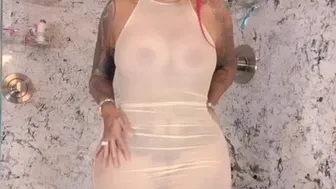 brittanya razavi_8.29.18 Shower Dildo DP