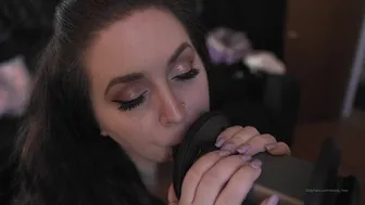 dovey_free_01.01.2021_88926037_April_2020_Ear_Eating_2