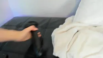 ariaofc трахает свои тугие дырочки