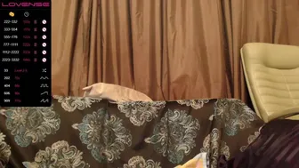 Sexgirl_Fire красивая вебкам шлюшка отрабатывает токены