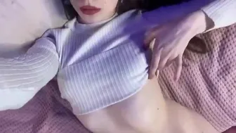 BattoryS шмара трахает себя за токены во фри