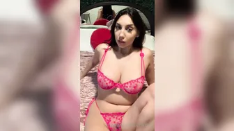 Mativip fingers pussy OF show 5