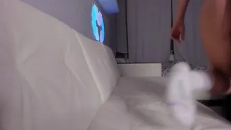 Arilaviee  Mature masturbates in front of webcam